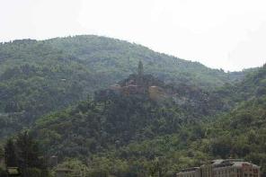 Xtrallusion photo gallery of Italy. Photos, pictures, images and photographs of the Italian Rivieras, the Italian Lakes, the Italian Alps, the Cinque Terre, the Amalfi coast and some of the most beautiful corners of Italy. Plus photos of Italian cities such as Pisa, Milan, Genoa and Rome.